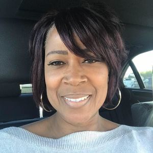 Meet your Posher, Deborah